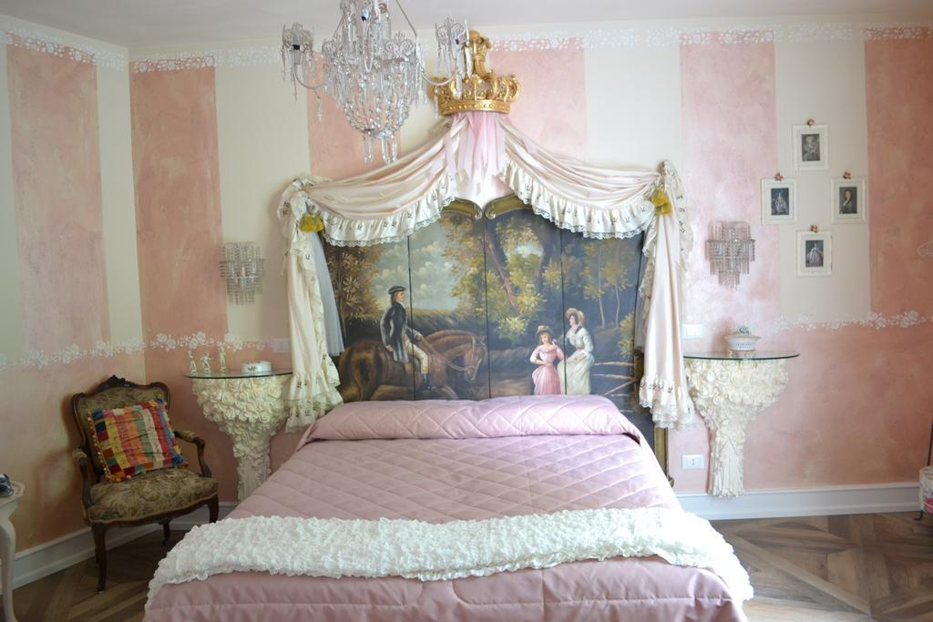 La Maison Delle Favole 데센자노델가르다 객실 사진