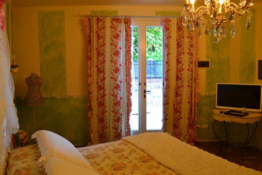 La Maison Delle Favole 데센자노델가르다 객실 사진