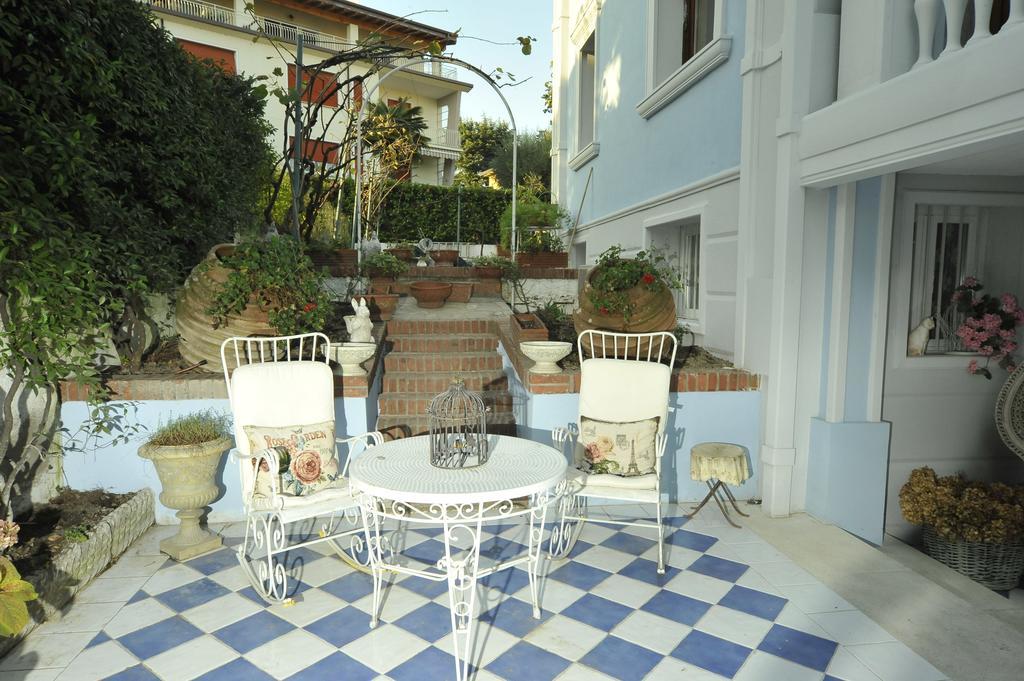 La Maison Delle Favole 데센자노델가르다 외부 사진