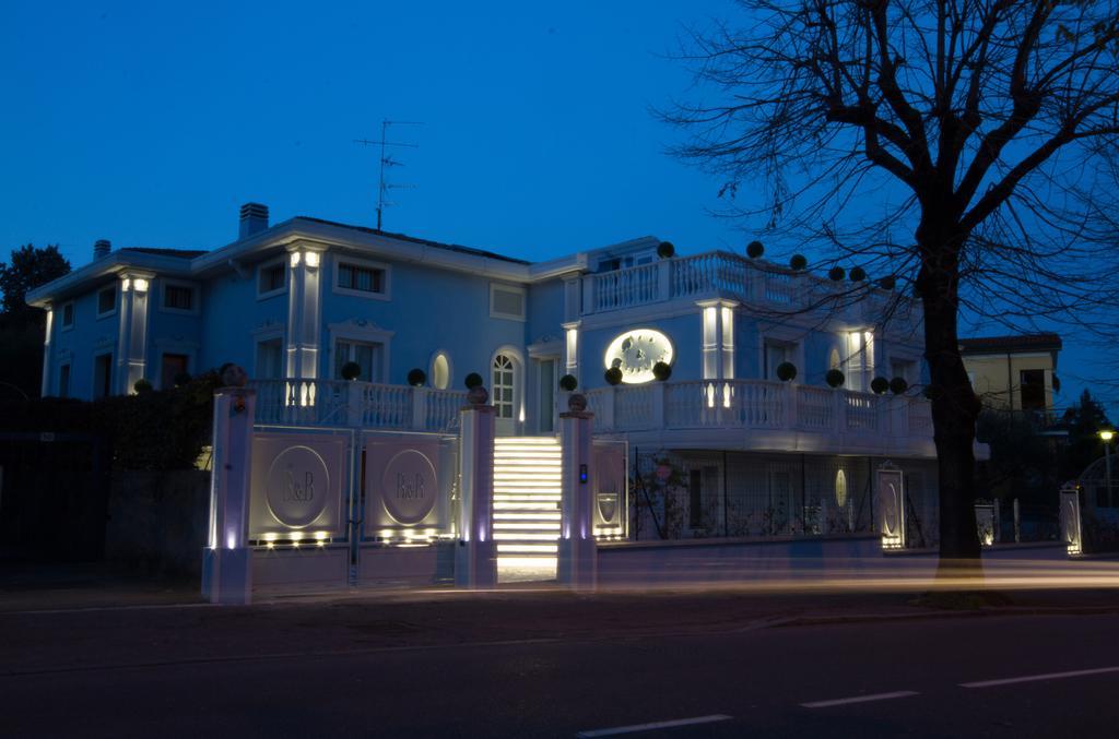 La Maison Delle Favole 데센자노델가르다 외부 사진