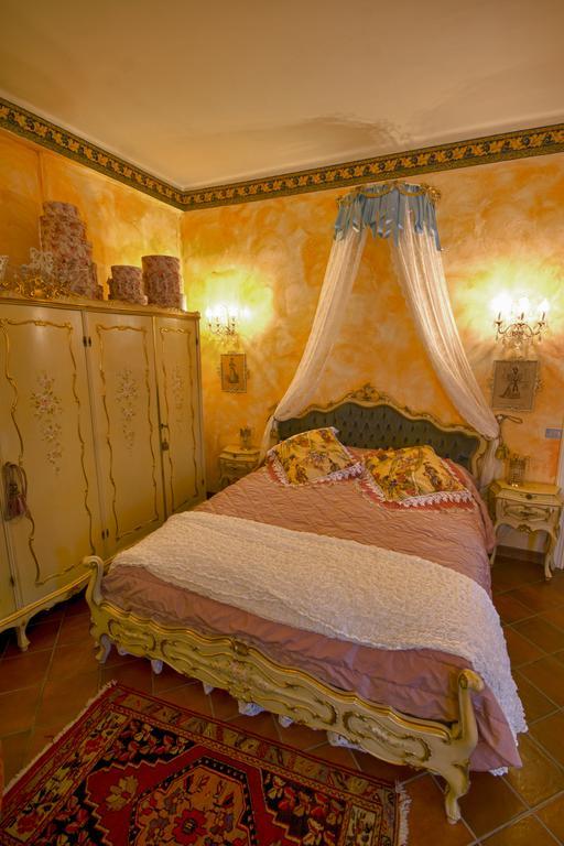 La Maison Delle Favole 데센자노델가르다 외부 사진