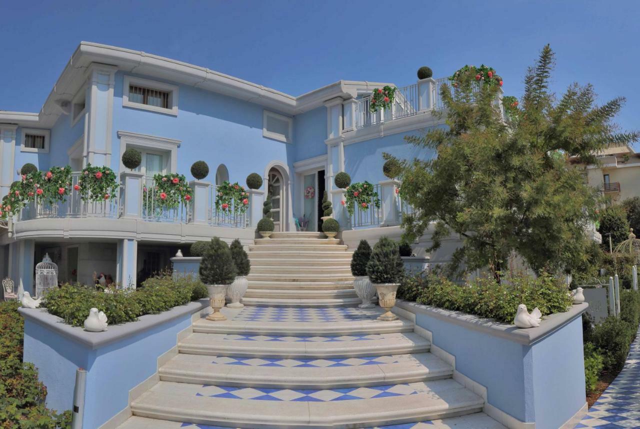 La Maison Delle Favole 데센자노델가르다 외부 사진
